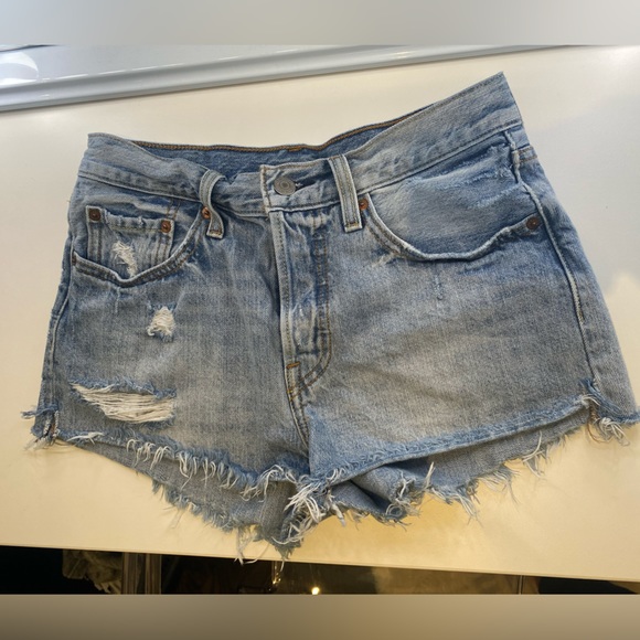 Levi’s original 501 denim shorts - Picture 2 of 2